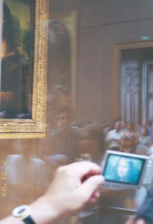 Mona Lisa and a camcorder monitor